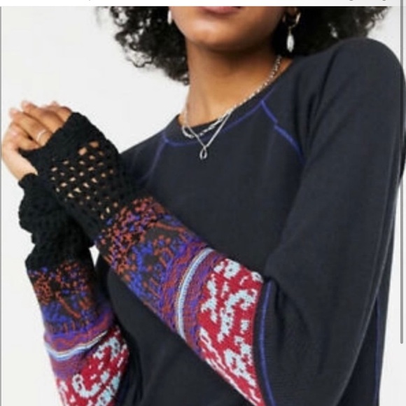 Free People Tops - Free People In The Mix Cuff Thermal. Size Medium. NWT!!!